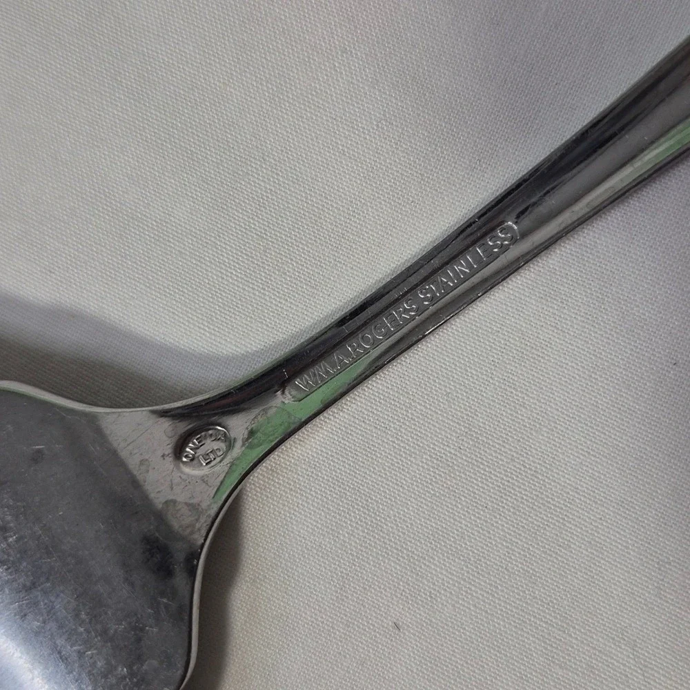 Oneida‎ Wm A Rogers Pie Server Montclair Floral Stainless Steel Pierced 8.5